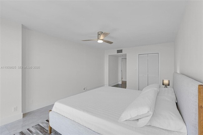 Building Photo - 2201 S Ocean Dr