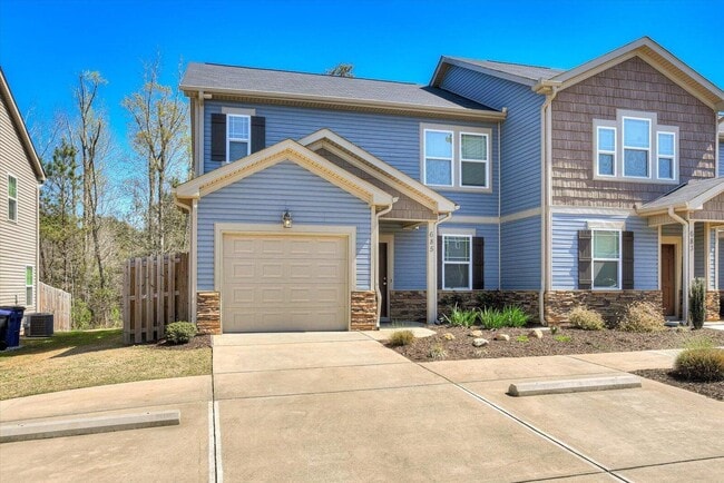 Building Photo - 685 Red Cedar Ct
