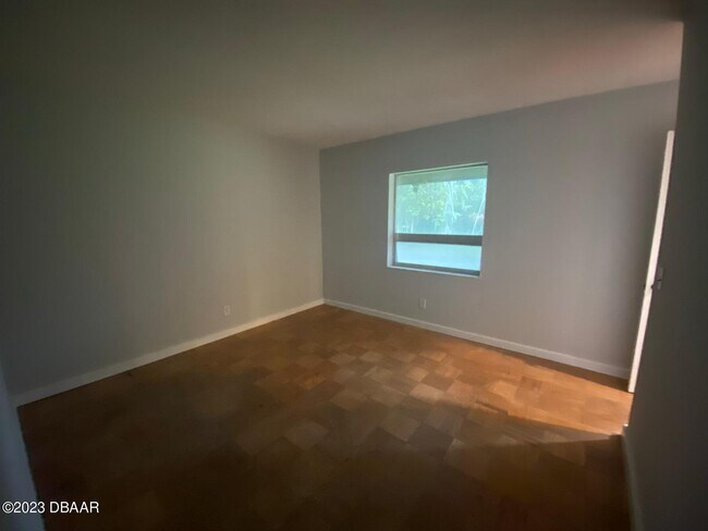 Building Photo - 1 Arrowhead Dr