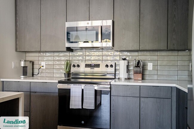 Building Photo - 357 E 500 S