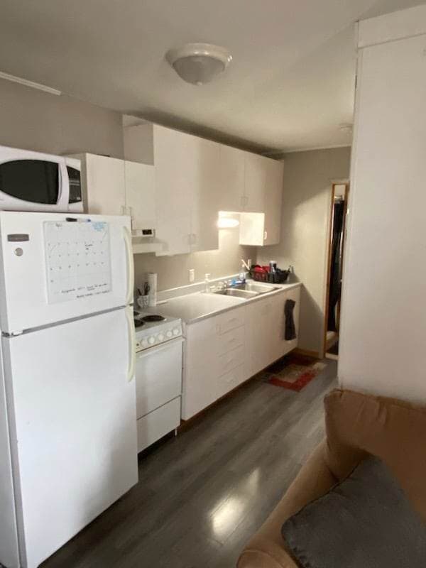 Building Photo - 45 E Main St