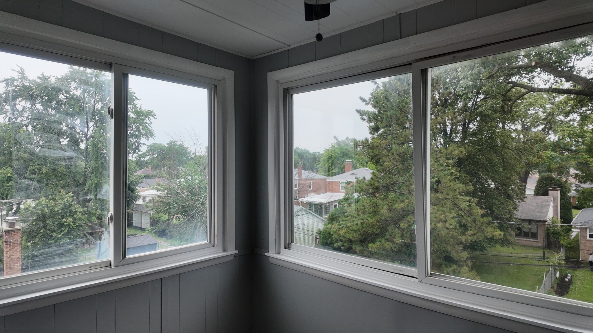 Small room - 7746 Tripp Ave