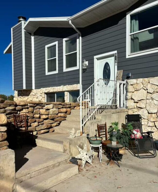 Building Photo - 515 Hawks Blvd