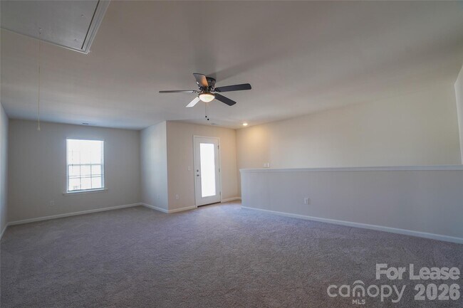 Building Photo - 1406 Caracara Ct