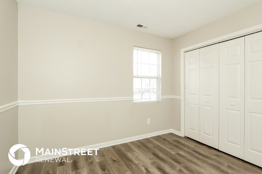 Building Photo - 1628 Lisbon Ln