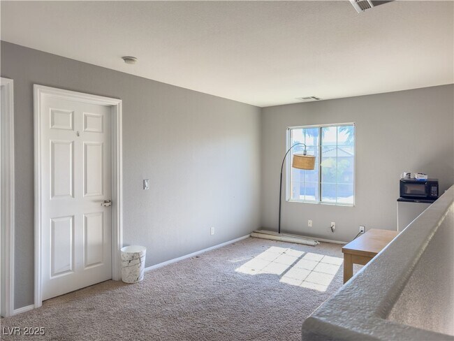 Building Photo - 3610 Pinnate Dr