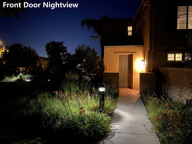 Building Photo - 31750 Paseo de Castaic