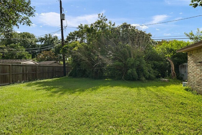 Building Photo - 10707 Glenfield Ct