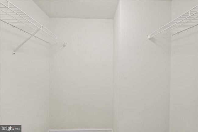 Building Photo - 2451 Midtown Ave