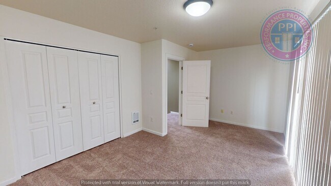 Building Photo - LEASE SPECIAL: 500$ OFF FIRST MONTHS RENT Stylish Condo Close To Nike & Intel - Pet Negotiable w/...