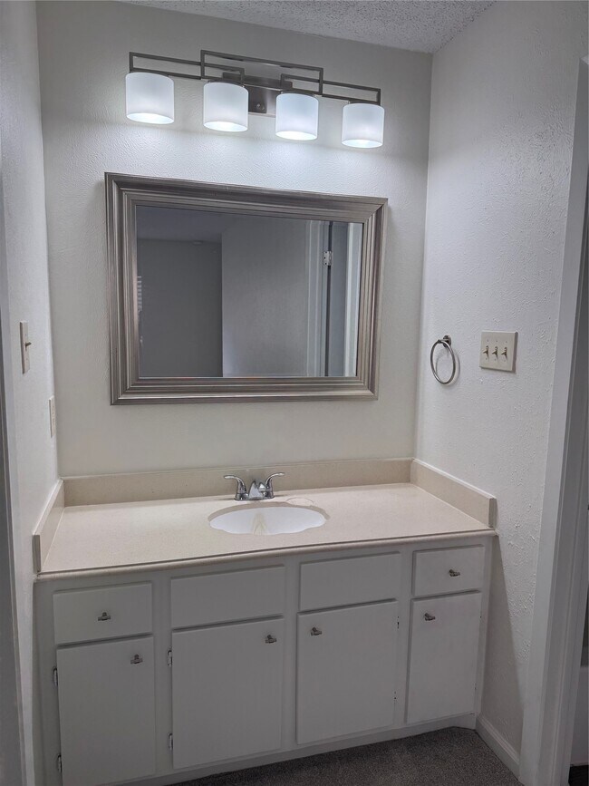 Building Photo - 262 Coppersmith Dr