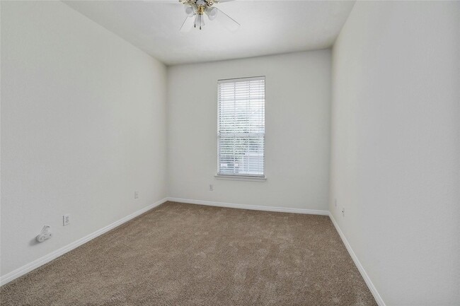 Building Photo - 8518 Cahill Dr