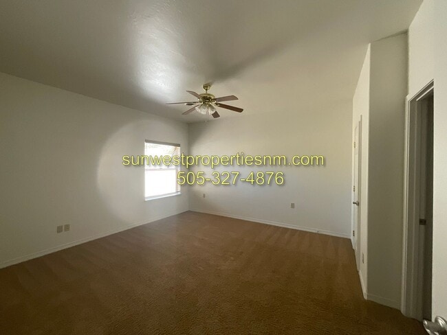 Building Photo - 3 Bedroom, 2 Bathroom Condo with 2 Car Gar...