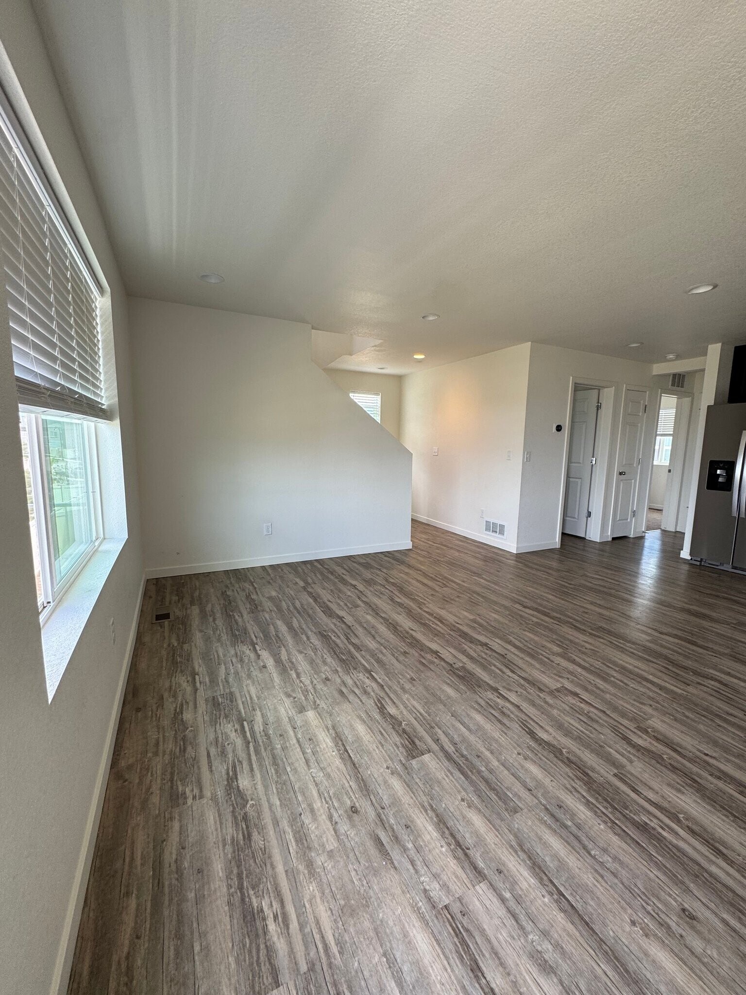 Building Photo - 5836 Thurless Ln