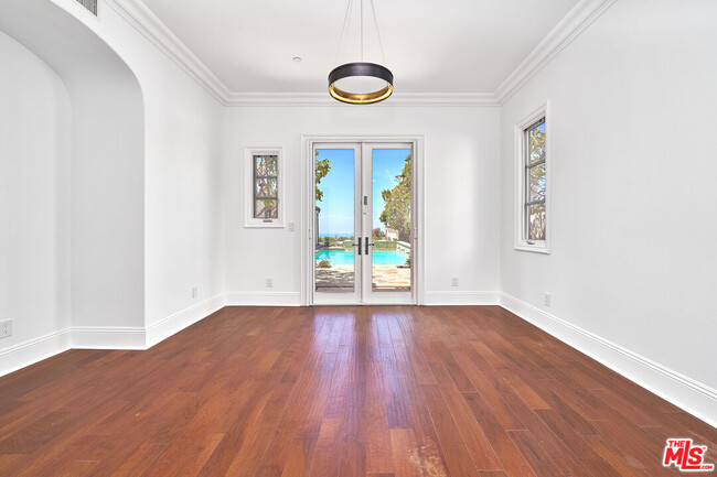 Building Photo - 9 Coral Cay