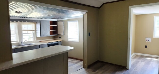Building Photo - 45 Co Rd 633