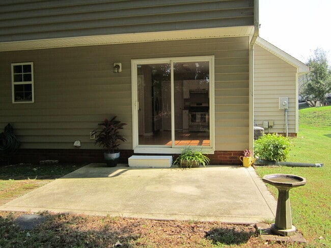 Building Photo - Beautiful Updated Home in Desirable Starmo...