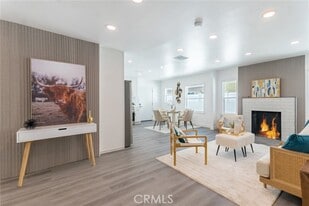 Building Photo - 11912 Elkwood St