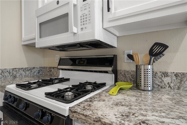Building Photo - 8216 Diamond Star Ct