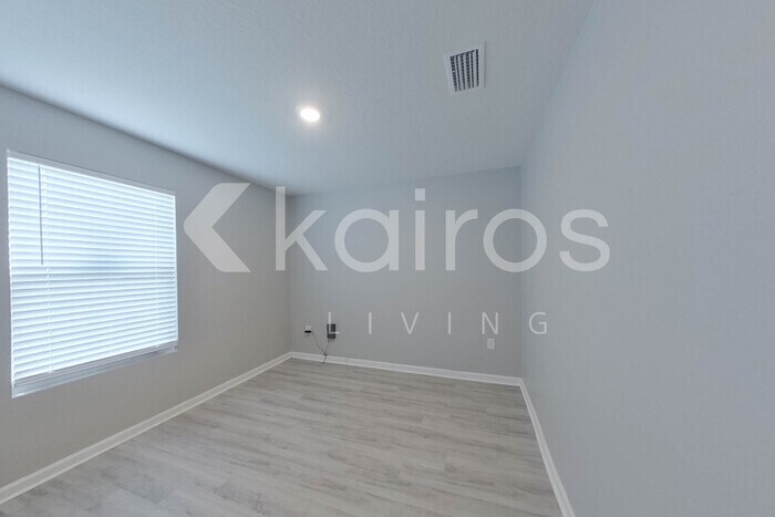 Building Photo - 416 Monarch Ln