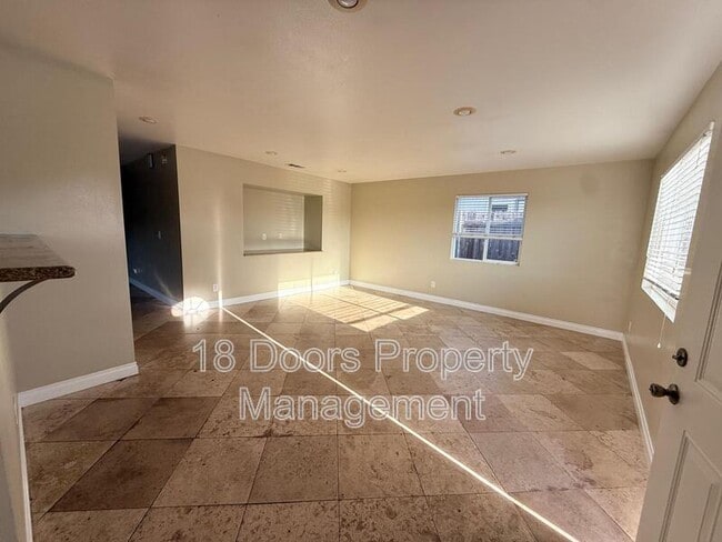 Building Photo - 5155 Tipton St
