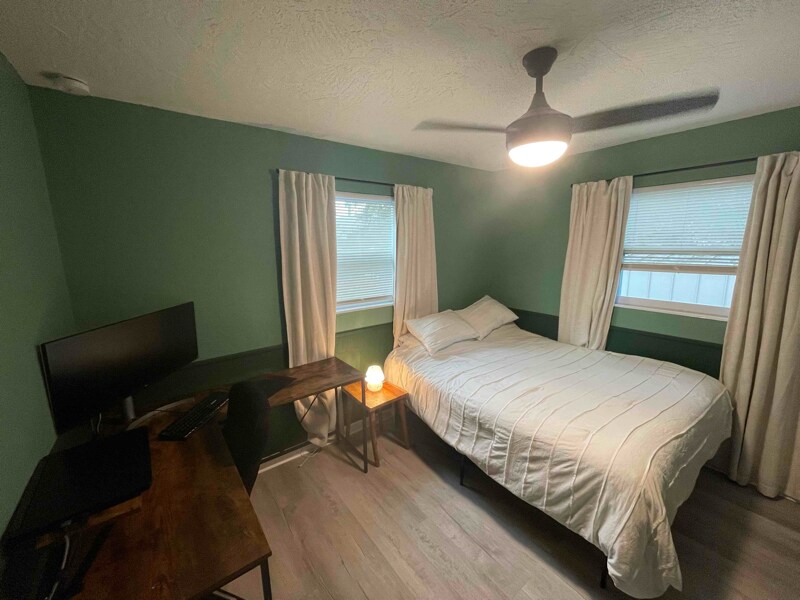 Building Photo - 1465 15th St S