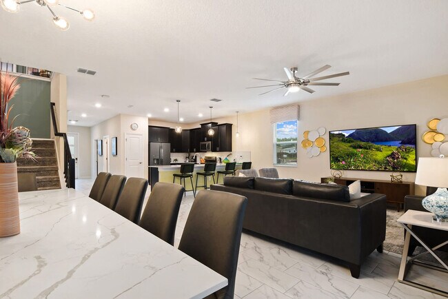 Building Photo - 2873 Bookmark Dr