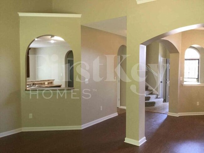 Building Photo - 4590 Tulip Creek Dr