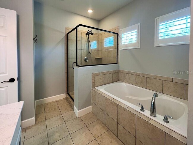 Building Photo - 5105 NW 22nd St