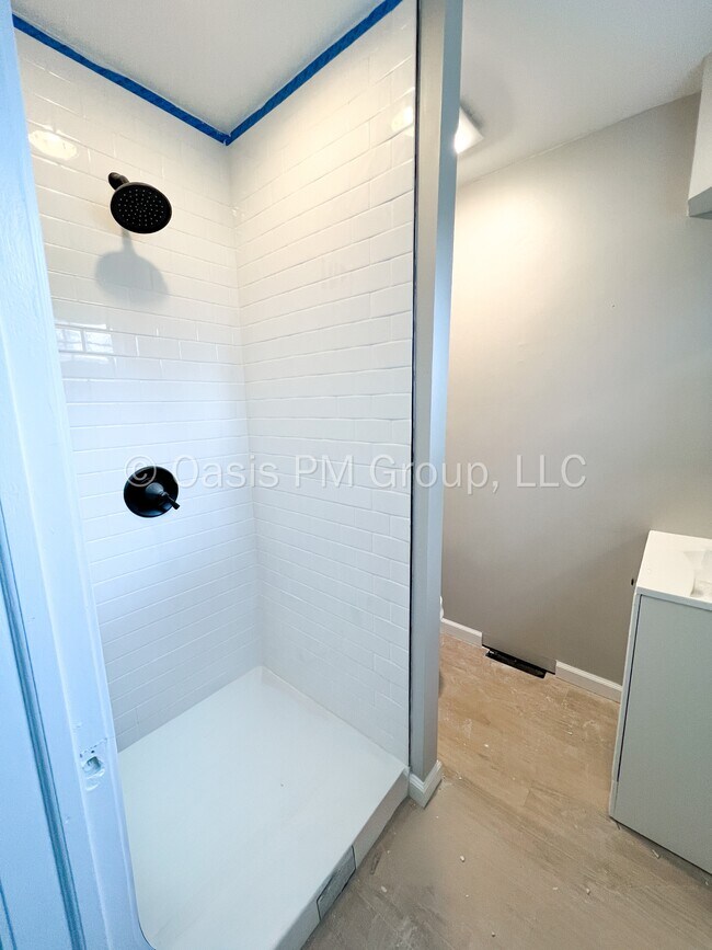 Building Photo - 4215 Avery Rd