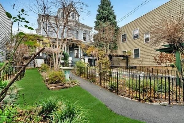 Primary Photo - 706 Grand Ave