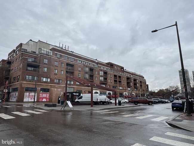 Building Photo - 146 South St