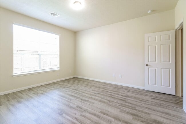 Building Photo - 12439 Dona Lane