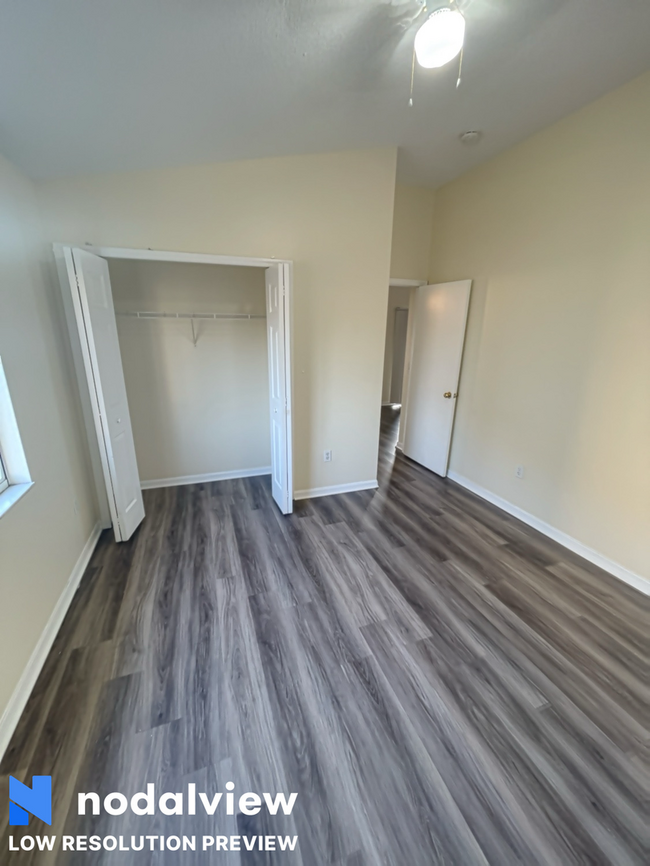 Building Photo - 12820 Longcrest Dr