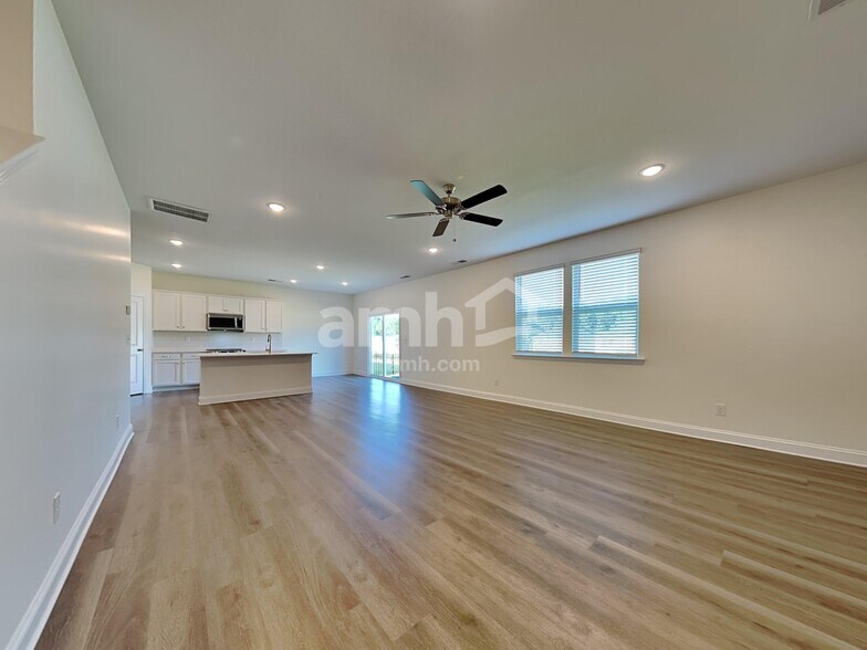 Building Photo - 3511 Lincoln Hts Ln
