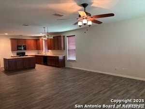 Building Photo - 3711 Lazy Diamond