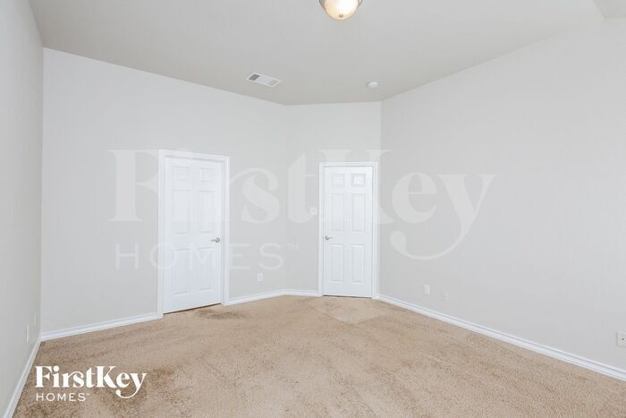 Building Photo - 1101 New Meadow Dr