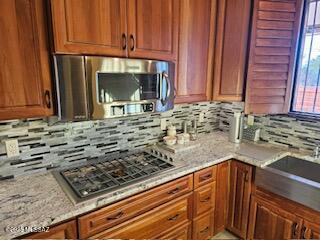 Building Photo - 7040 N Montecatina Dr