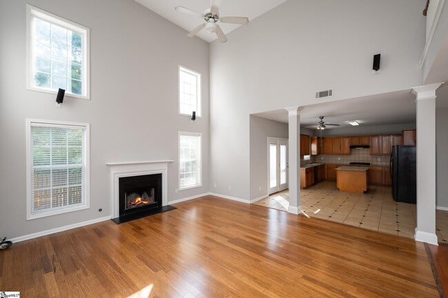 Building Photo - 113 Carissa Ct