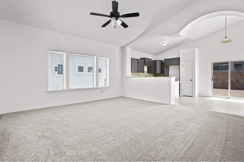 Building Photo - 608 Cedarwood Ave