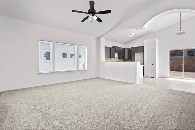 Building Photo - 608 Cedarwood Ave