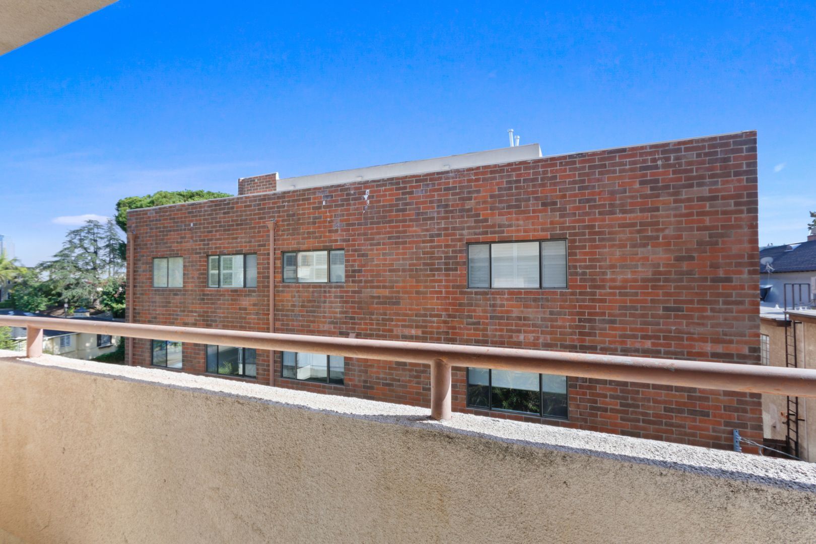 Building Photo - 10604 Wilkins Ave