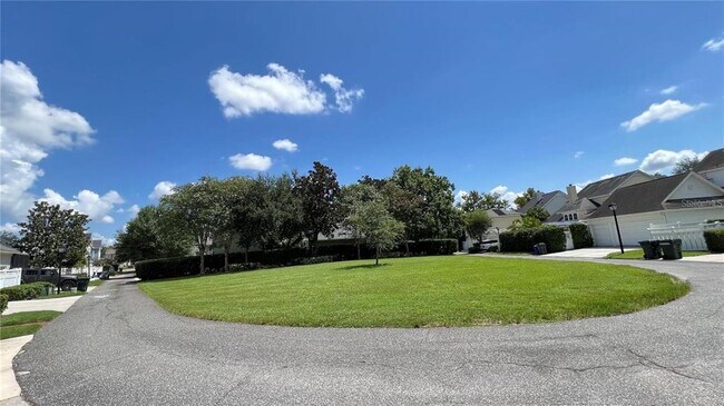 Building Photo - 934 Westpark Dr