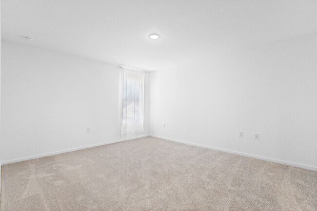 Building Photo - 1347 Neria Lp