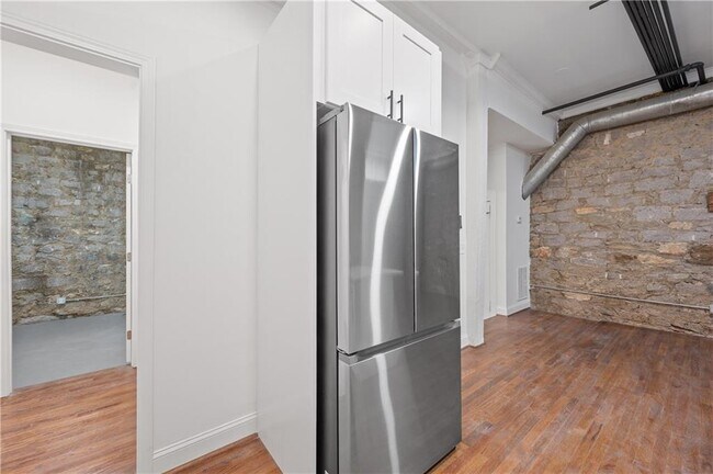 Building Photo - 360 Ponce De Leon Ave NE