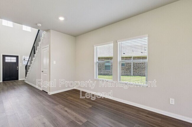 Building Photo - 4018 Sandstone Dr