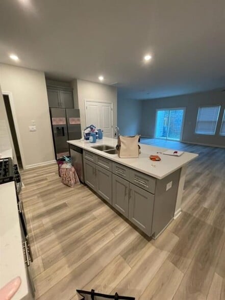 Building Photo - 108 Cedar Ln