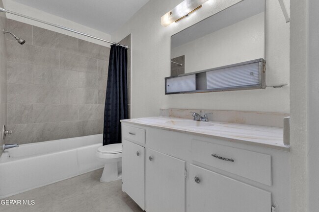 Building Photo - 10537 Gran Cima Ln
