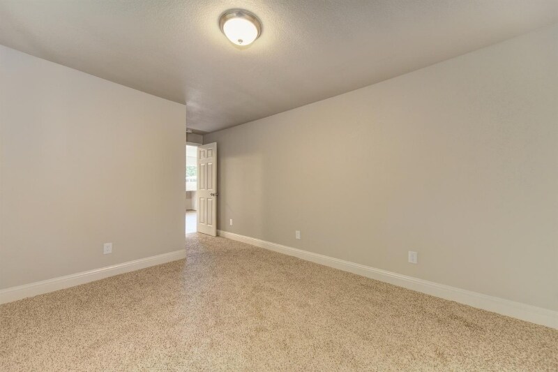 Building Photo - 7024 Woodmore Oaks Dr