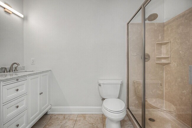 Building Photo - 159 Brooks St SE